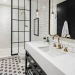 Amplio lavabo del baño