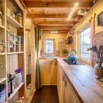 Cocina con dos ventanas