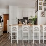Gran reloj en la cocina