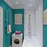 Azulejos turquesa en el baño con lavadora