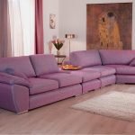 Sofá para una habitación grande.
