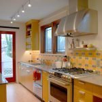 Delantal de azulejos brillantes