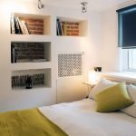 Focos en el techo de la habitación