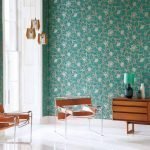 Papel pintado acrílico en el interior del apartamento.
