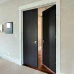 Puertas dobles negras