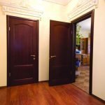 Puertas clásicas en el departamento