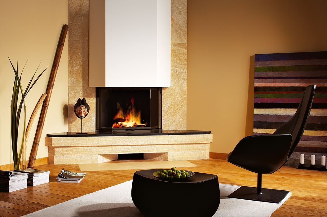 Kutni kamin u unutrašnjosti