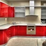 Muebles rojos en la cocina