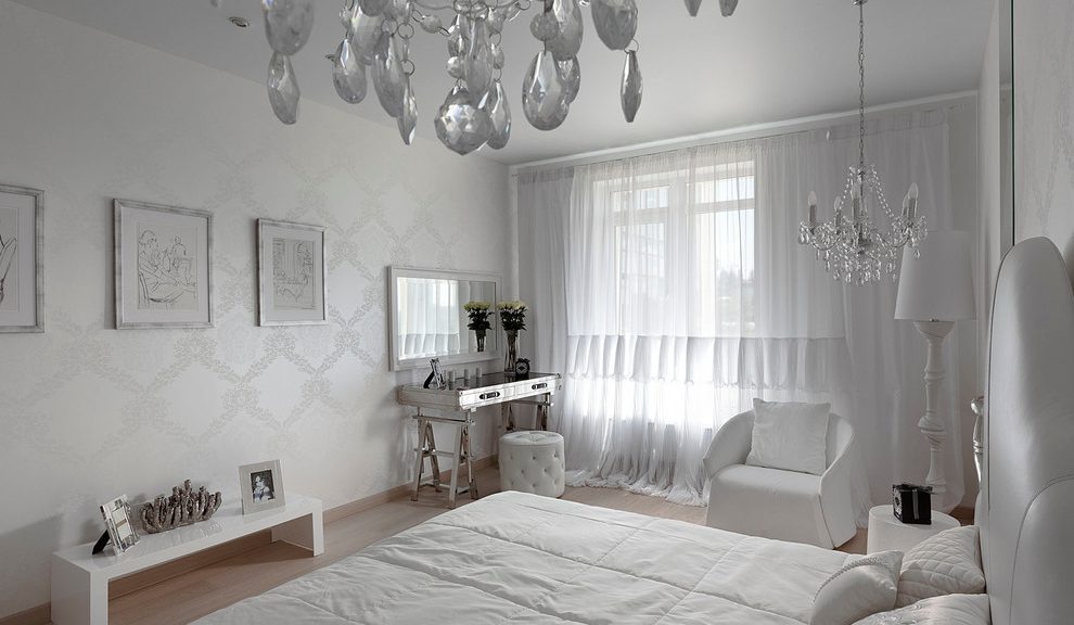 Cortines blanques a l’interior