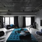 Turquesa con negro en el interior del salón