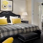 Textil amarillo