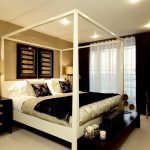 Dormitorio negro y pastel