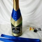 Arreglamos la tira dorada en la parte inferior