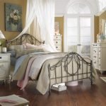 Muebles calzados en un dormitorio