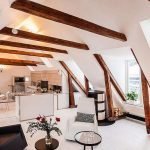 Ático cocina, comedor y salón.