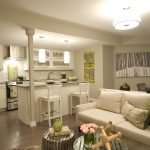 Muebles de luz en la casa