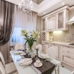 Muebles de cocina con encimeras de mármol.