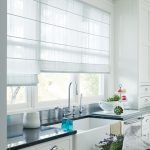Muebles de cocina con fachadas blancas.
