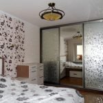 Decoración de armario corredizo