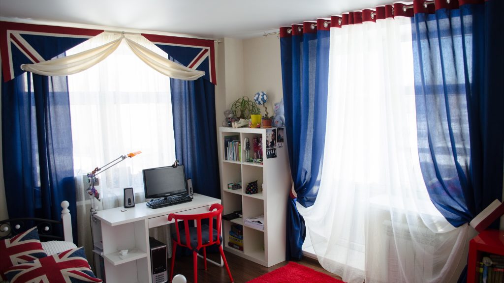 Cortines de disseny per a habitació per a nens