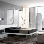 Luces colgantes junto a la cama