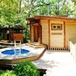 Gazebo en la casa de baños