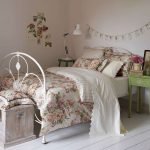Acogedora decoración de dormitorio