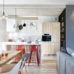 Amplia cocina en una casa privada.