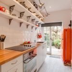 Cocina en el pasillo