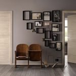 Sillones en la puerta