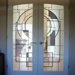 Decoración de la puerta geométrica