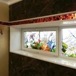 Vidriera en una pequeña ventana