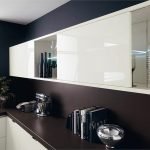 Cocina en blanco y negro.