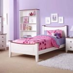 Muebles blancos en la guardería