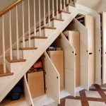 Escalera con armario