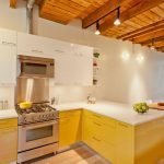 Techo de madera en la cocina