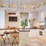 Cocina con dos ventanas