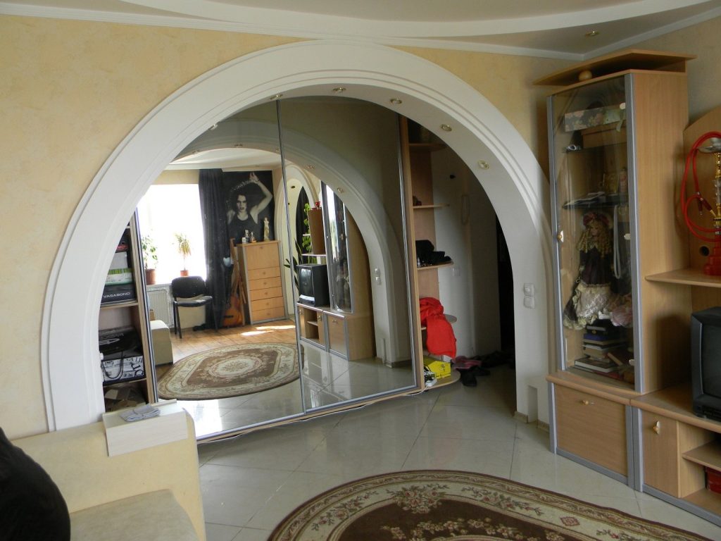 Arco en el interior