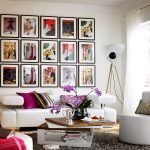 Muebles blancos en la sala de estar