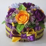 Pastel con flores