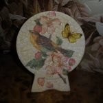 Flores y pájaro