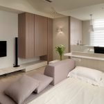 Cama detrás del sofá
