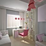Luces colgantes sobre la mesa