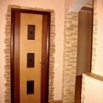 Puerta y arco en el interior.