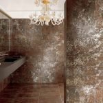 Lavabo con bisagras en el baño.