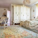 Muebles tallados en el dormitorio
