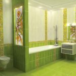 La partición entre el baño y el inodoro.