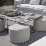Mesa de metal