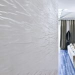 Decoración de pared con yeso decorativo gris