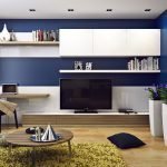 Muebles de sala azul y blanco